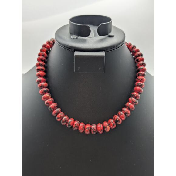 Red Spider Web Turquoise Bead Toggle Clasp 17.5" Necklace - Picture 6 of 7